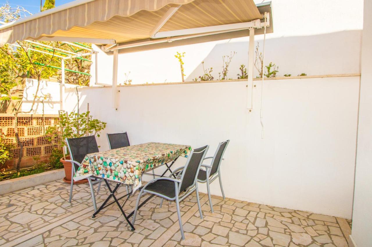 Apartment Mario With Terrace And Sea View Baška Eksteriør bilde