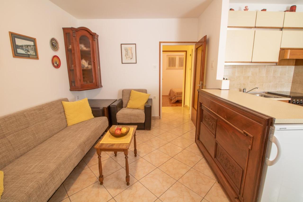 Apartment Mario With Terrace And Sea View Baška Eksteriør bilde