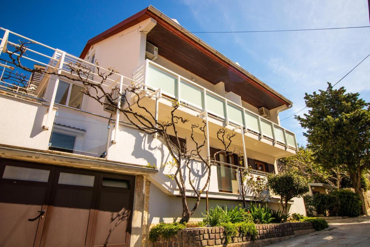 Apartment Mario With Terrace And Sea View Baška Eksteriør bilde