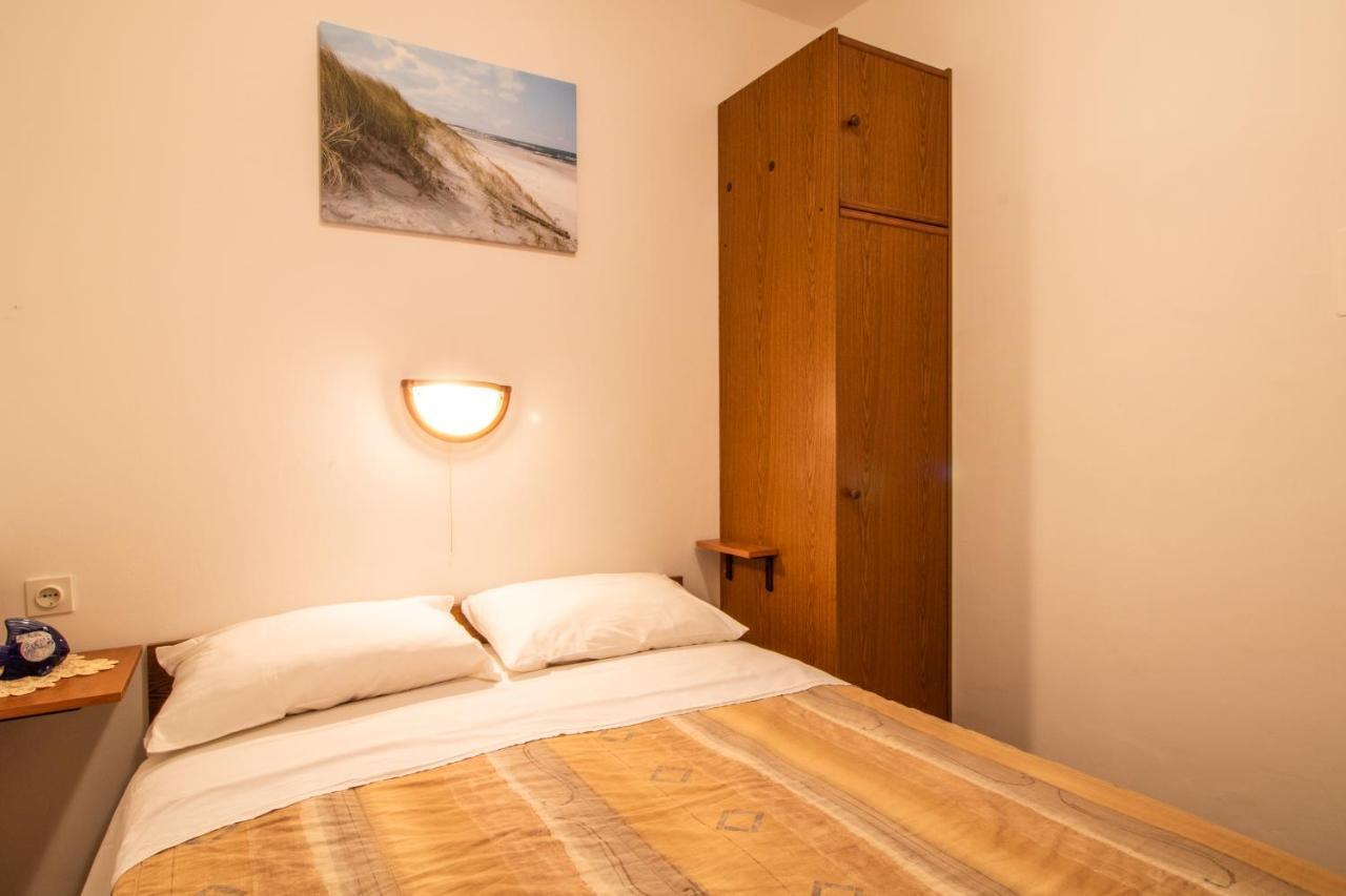 Apartment Mario With Terrace And Sea View Baška Eksteriør bilde