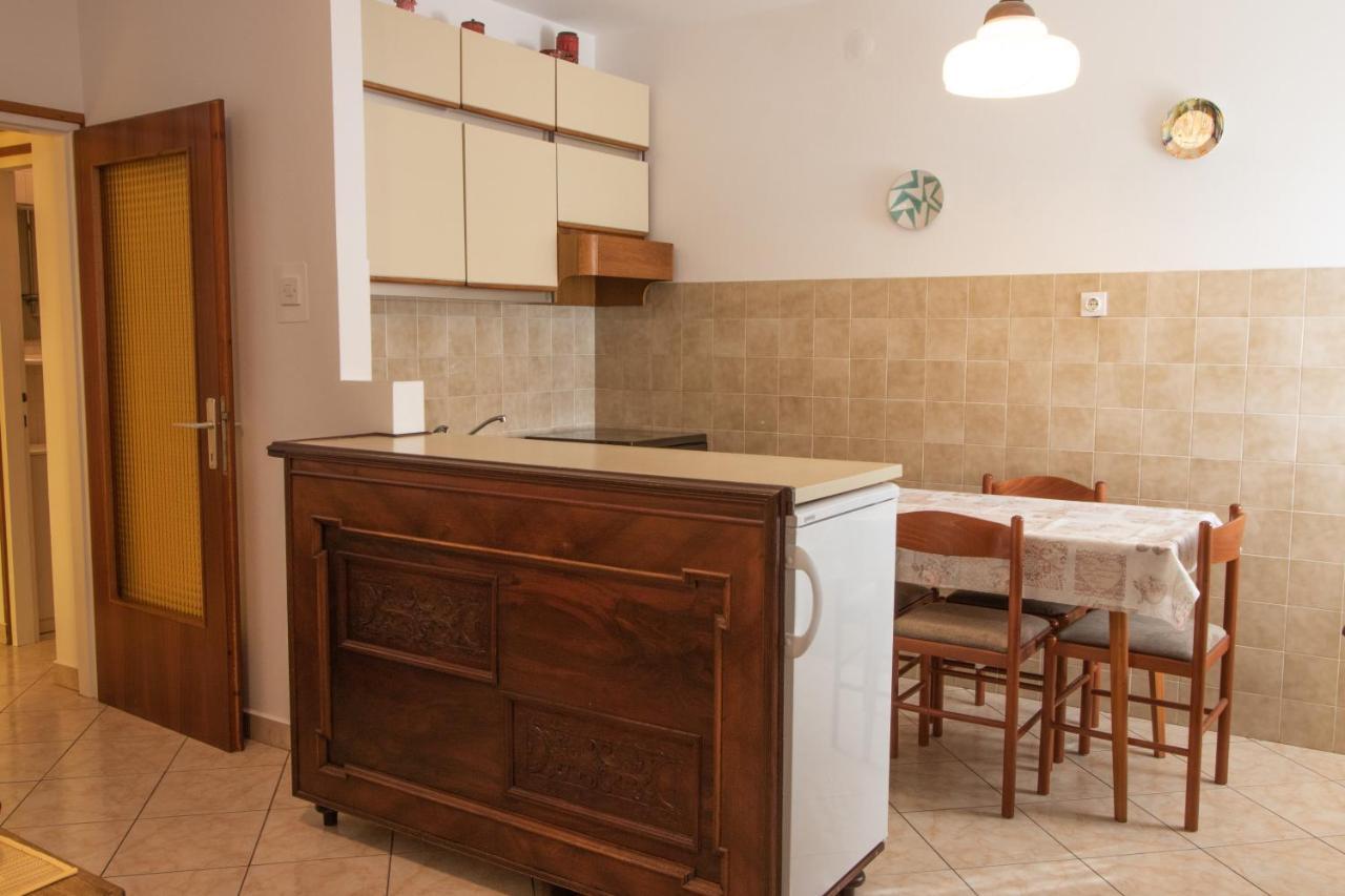 Apartment Mario With Terrace And Sea View Baška Eksteriør bilde
