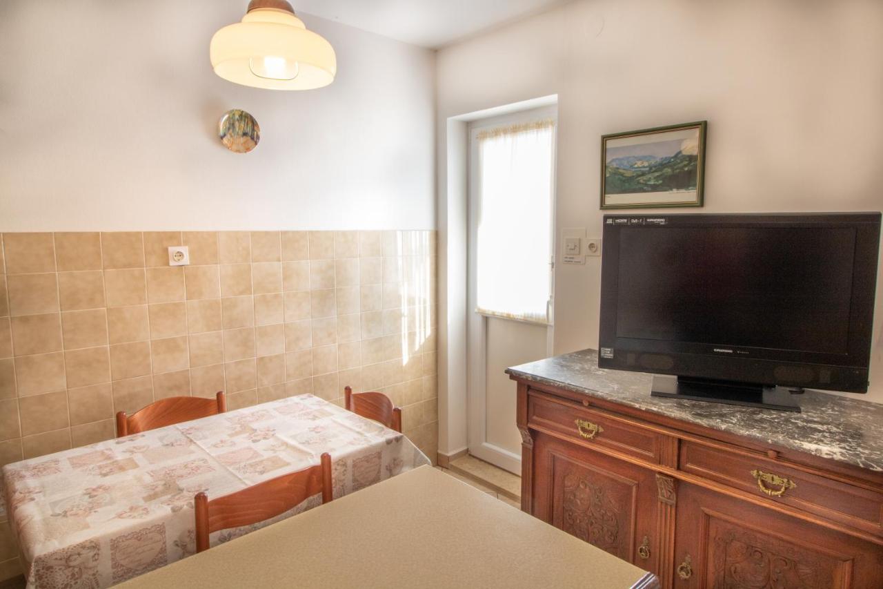 Apartment Mario With Terrace And Sea View Baška Eksteriør bilde